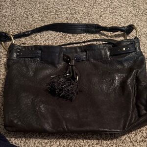 Elegant Black Leather Shoulder Bag